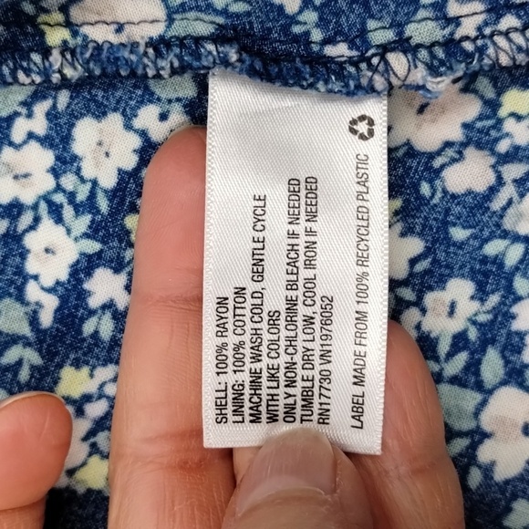 Xhilaration blue white floral sundress size medium adjustable straps, lace up - Picture 11 of 12